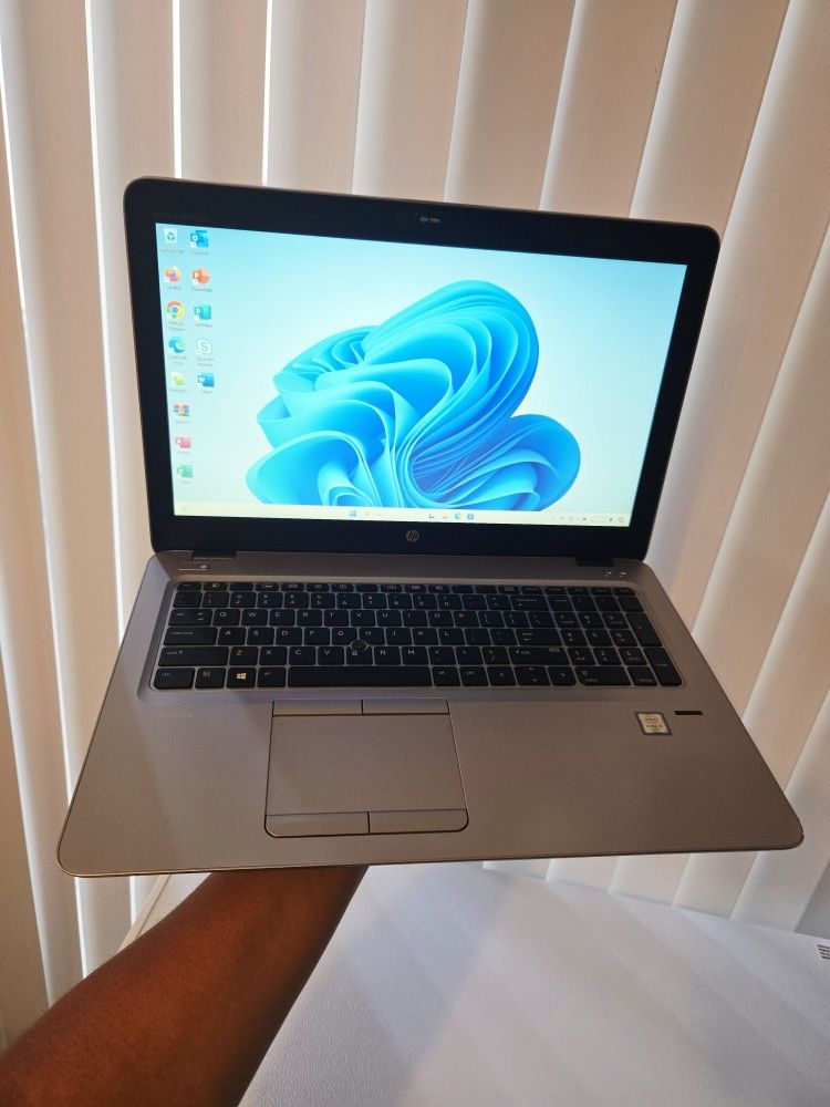 Hp Elite Book I5-6th Gen  Great Condition 