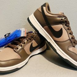 Nike Dunk Low   Women's Size 7.5