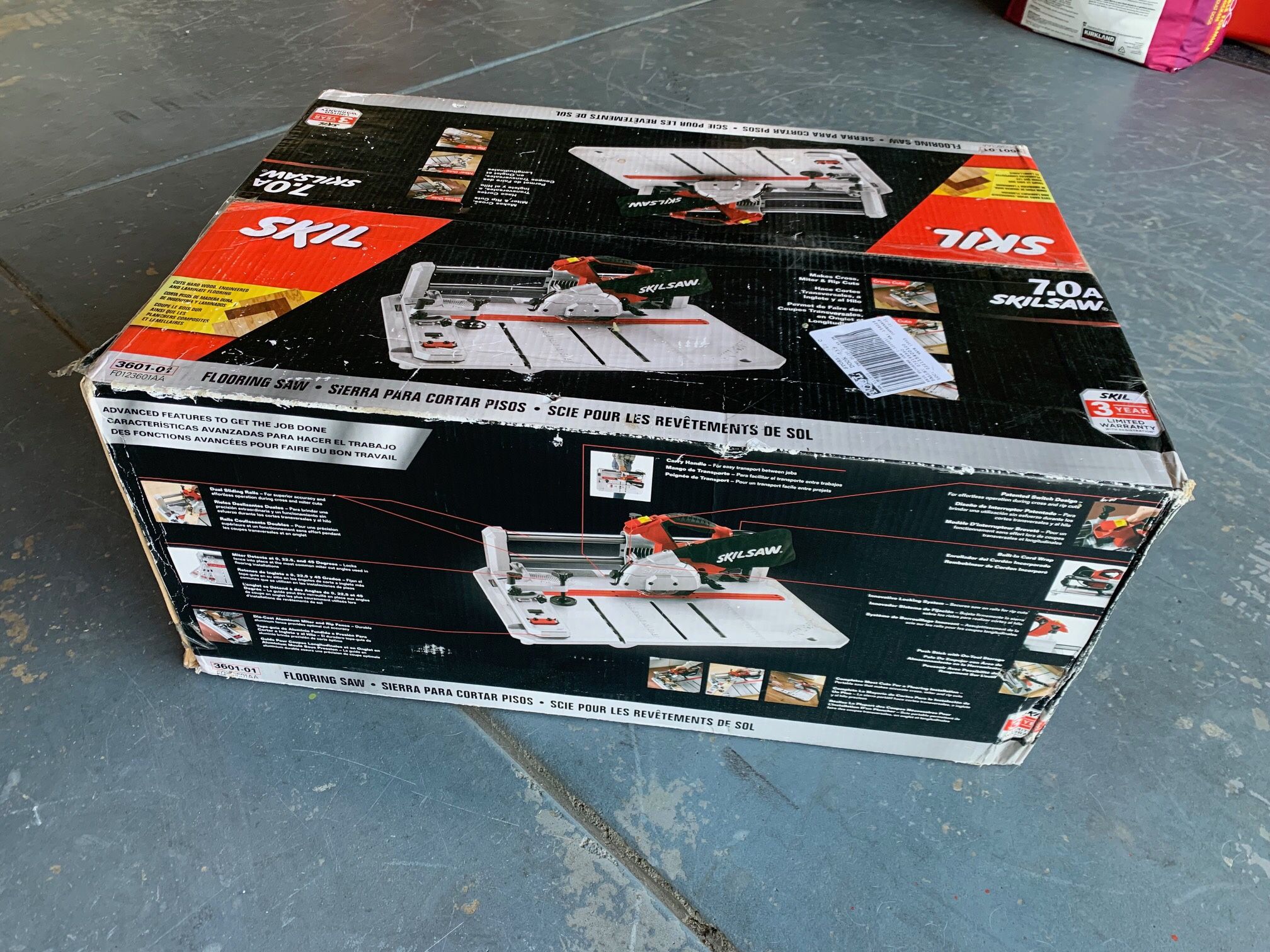 Skilsaw Flooring Saw - New