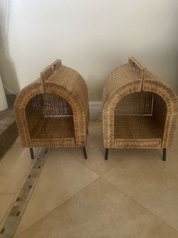 2 small pet raised beds/houses. $30