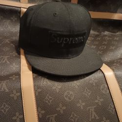 Fitted Supreme New Era Blacked Out Hat
