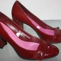 ❤️❤️Isaac Mizrahi Women's Jasmine Size 8.5 Red Slip On 3" Heel Block Pumps (Christmas Heels)