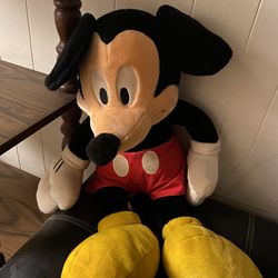 Mickey Mouse Plush Toys/ Lunchbox