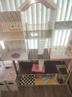 Doll house