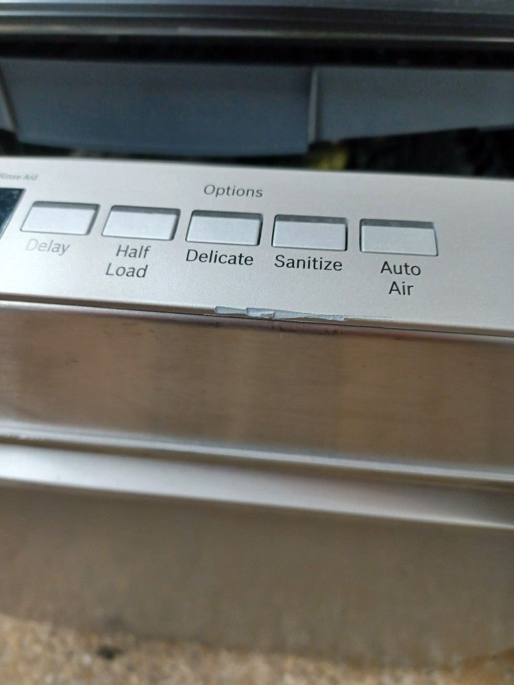 Bosch Stainless Steel Dishwasher 24 Inch SHPM65Z55N for Sale in Addison