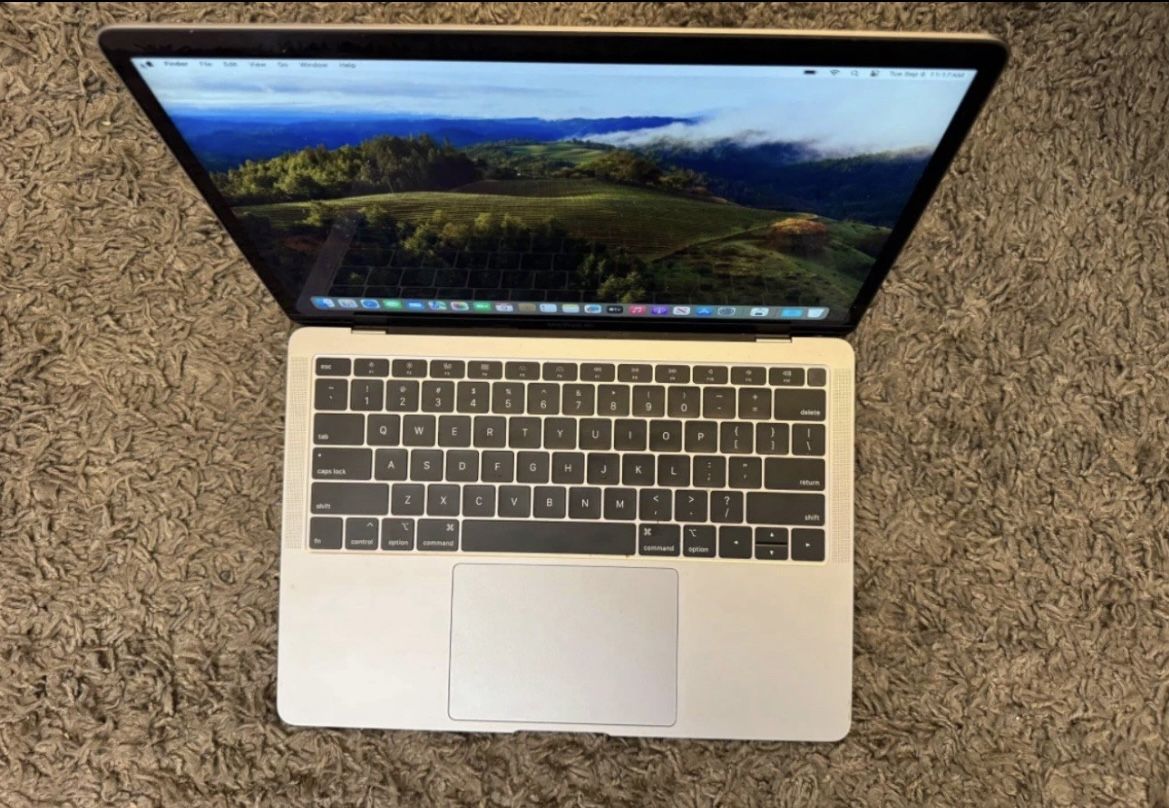 Apple MacBook Air (M1, 2020) - 13-inch, Space Gray