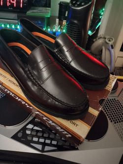 Rockport Penny Loafers 9.5 Wide