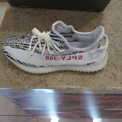 Yeezy size 7 new