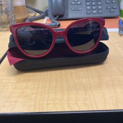 Woman’s Sunglasses