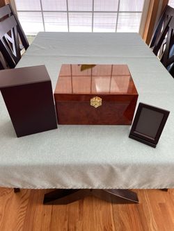 Beautiful Brand New Wood Crematory Urn