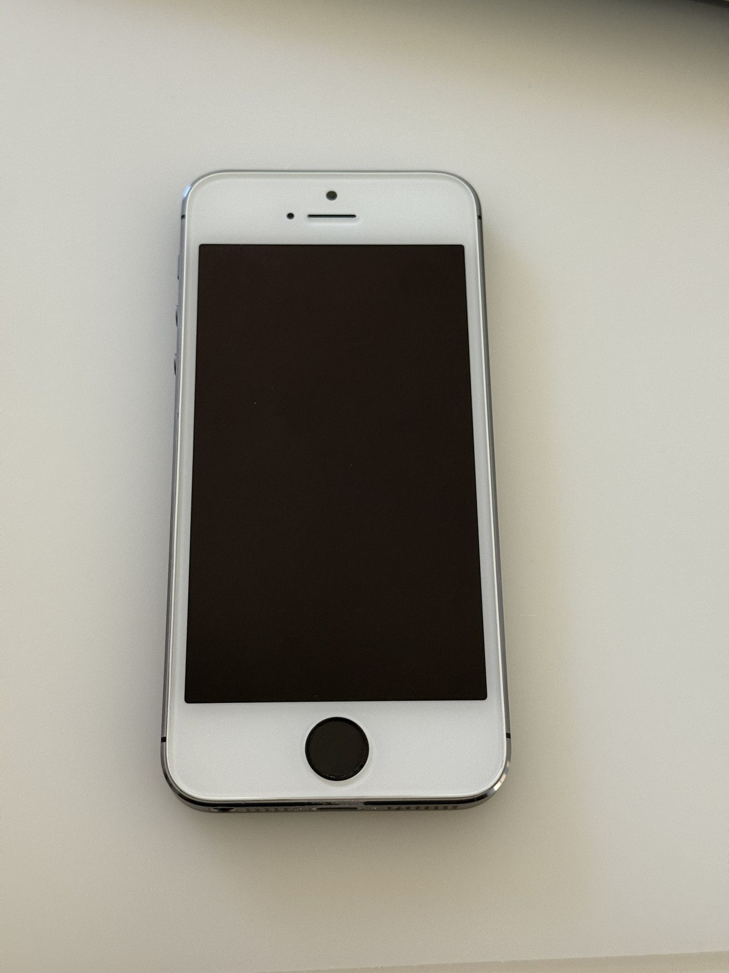 iPhone 6 - 32GB (Used)