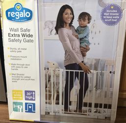 Regalo Wall Safe Extra Wide Safety Gate