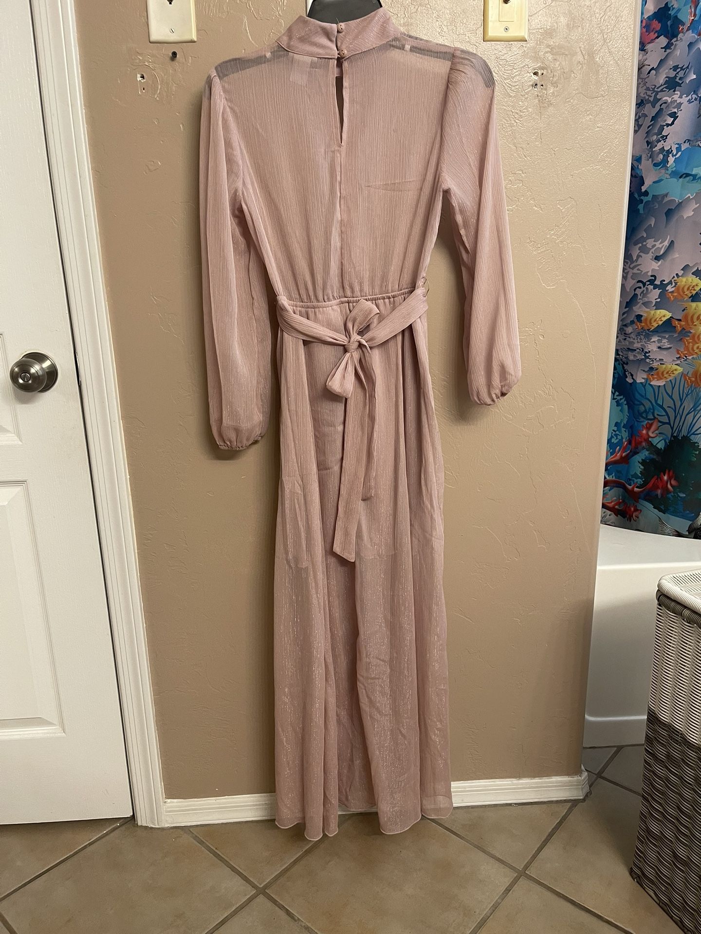 Long dress, covering legs, size S $25