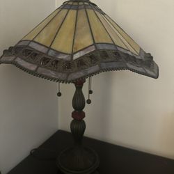 Vintage Victorian Antique Lamp.