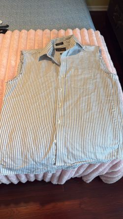 Sleeveless Women’s Top Size XL