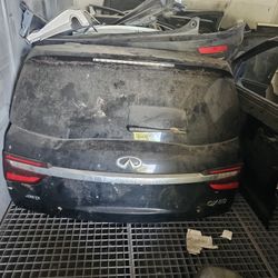 INFINITI Q80 REAR DOOR 