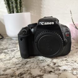 Canon T3i Cmaera Bundle (Ready to shoot)