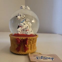 Vintage Disney's 101 Dalmatians Snow Globe "Playful Melody " Works NWT