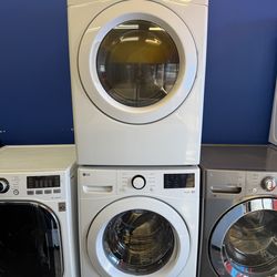 Set LG Washer and Dryer gas