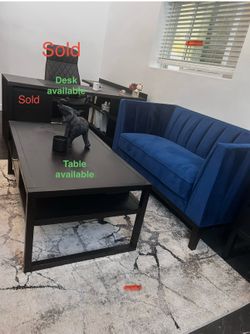 In great condition a Black L shaped executive desk