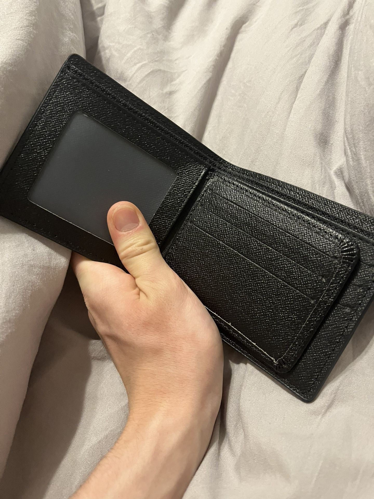 black Gucci wallet