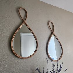 Wall mirror