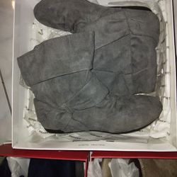  Ladies Boots..  Vegan Suede  Gray Boot ..New(beige And Blue Sold)$10 Each 