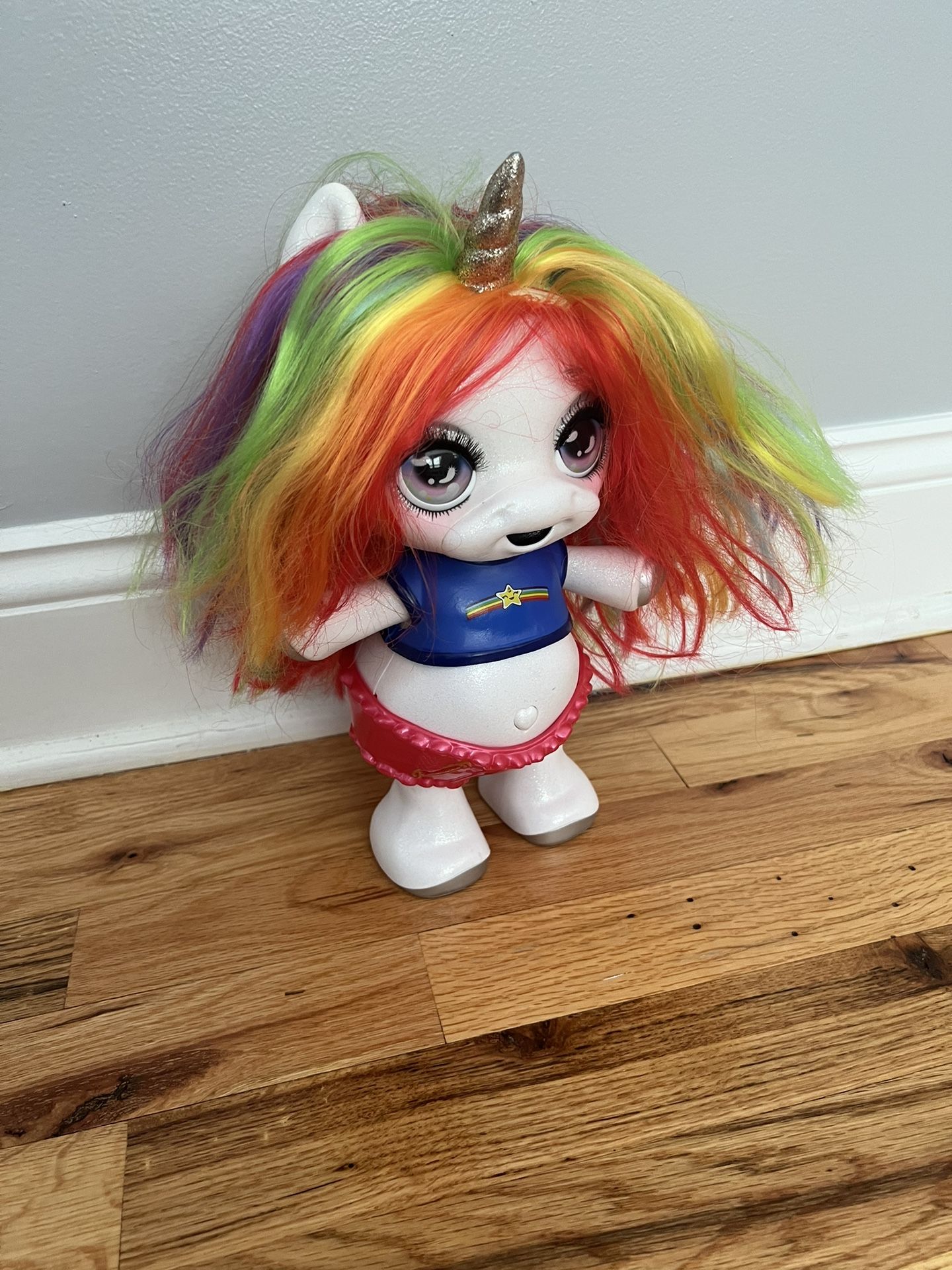 Poopsie Dancing Unicorn Rainbow Brightstar – Dancing and Singing Unicorn Doll (Battery-Powered Robotic Toy)