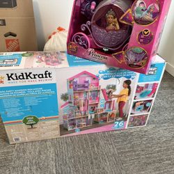 Unopened Dollhouse + RV Princess Carriage