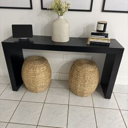 Console Table With Wicker Ottomans 