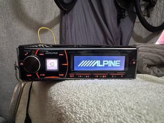 Alpine Bluetooth Radio