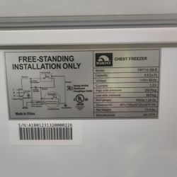 Chest Freezer ( Igloo)