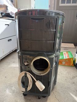 The LG LP1415GXR 14,000 BTU Portable Air Conditioner