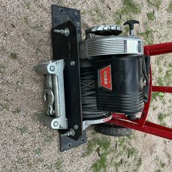 Warn Big Wench - 6HP, 10,000lbs With Remote M8274