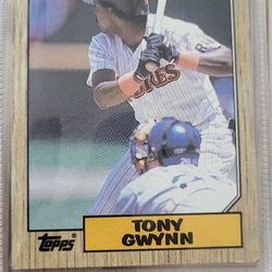 2 1987 Tony Gwynn Baseball Card