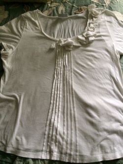 Sz.1X White Short Sleeve Jersey with Flowered Scoop Neck