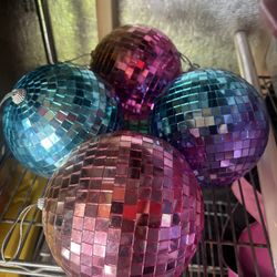 Disco BALLS