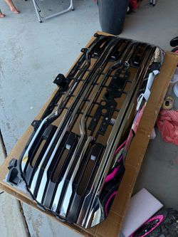 GMC sierra 1500 OEM grill
