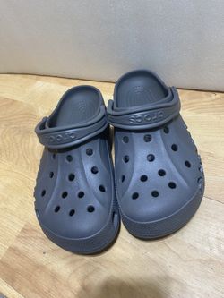 Crocs Size 10 Women 8 Men