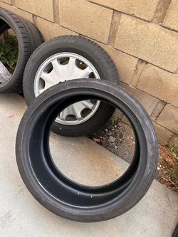 2 Used 255/35ZR20 Tires