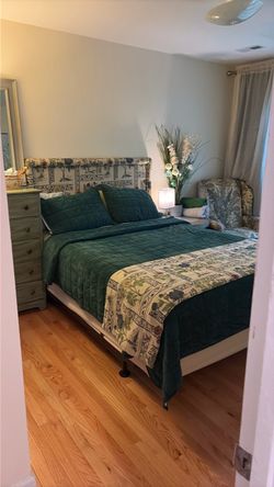 Bedroom set for sale