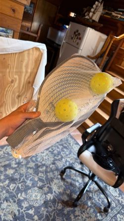 Pickle Ball set with balls