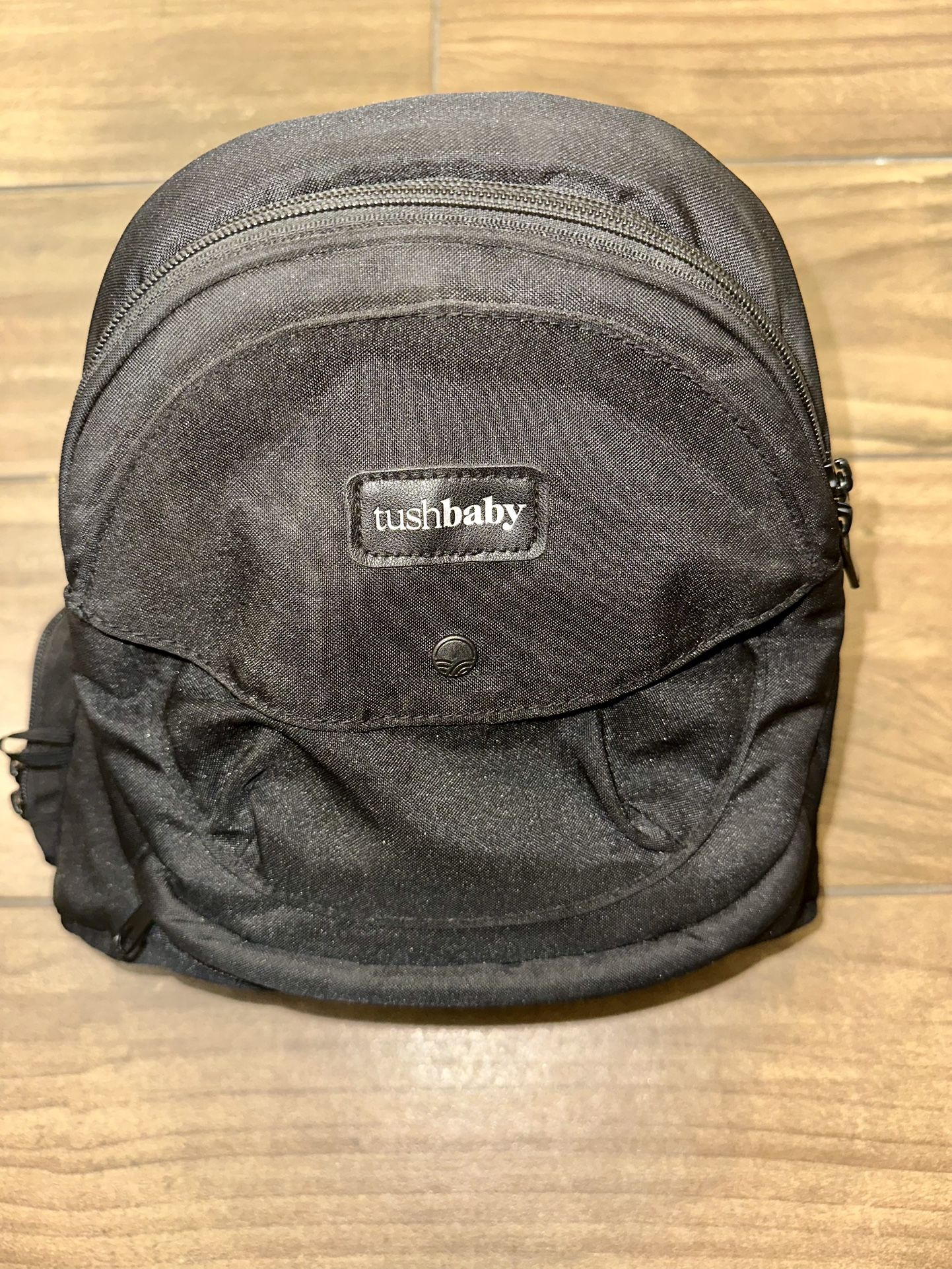Black TushBaby Hip Carrier
