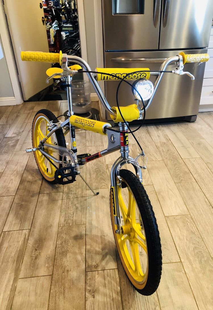 Mongoose stranger things bike for sale hot sale