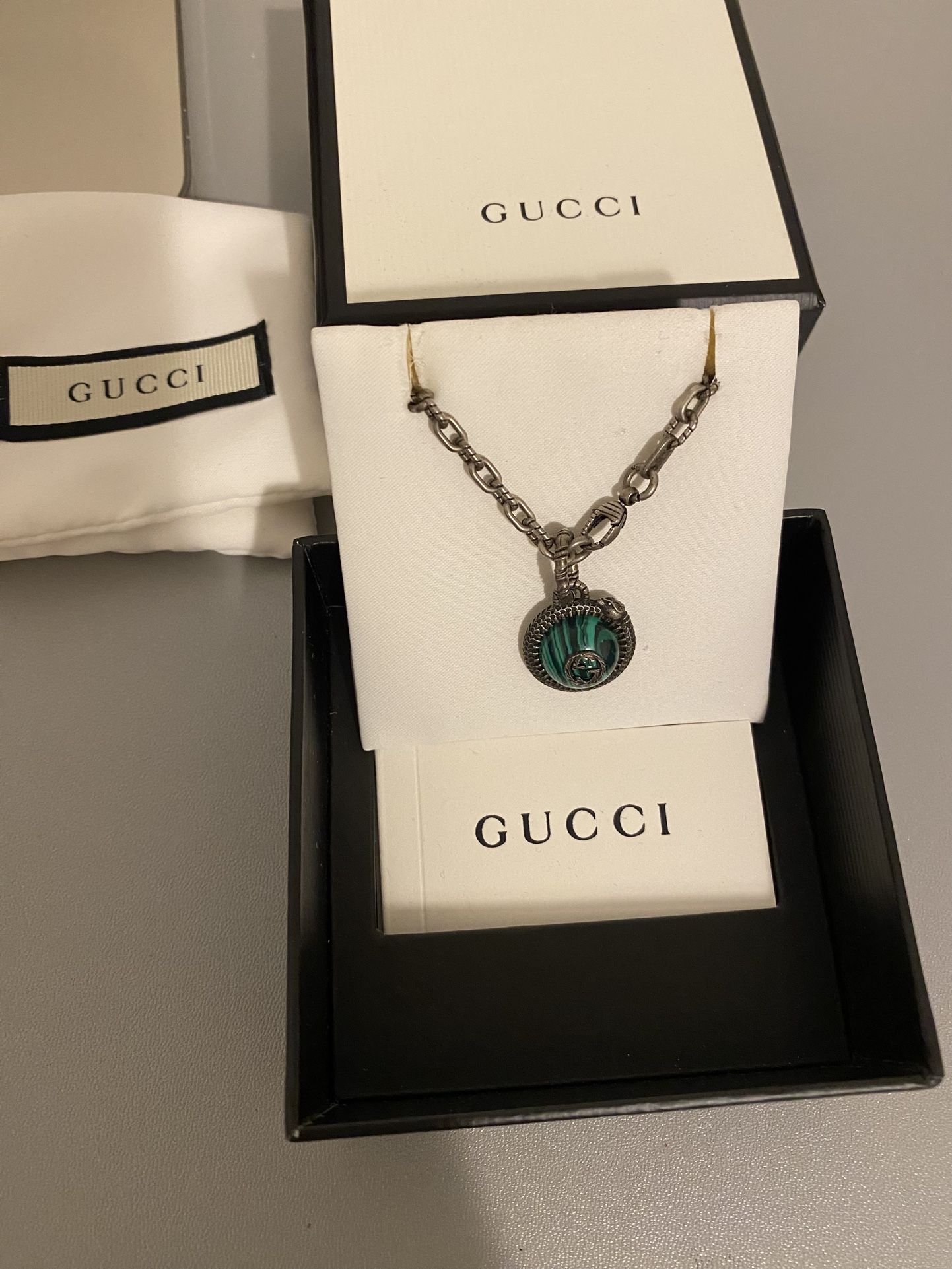 Gucci Silver Malachite Snake Pendant Necklace – Box & Dust Bag Included