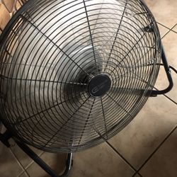Commercial Electric 20in Floor Fan