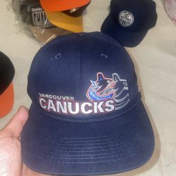 Snapback Hockey Vancouver Canucks Hat Cap Blue Mens Shark OSFA Vintage NHL Clean