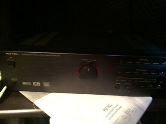 ROTEL THX SURROUND PROCESSOR