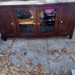 Tv Stand Make Offer. 2 Doors Open For Shelf