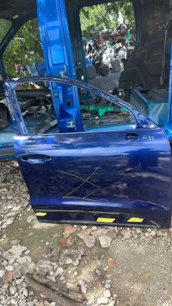2015 - 2022 PORSCHE MACAN FRONT RIGHT DOOR OEM